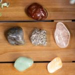 Кристаллы на Рождество: Использование целительной силы драгоценных камней в праздничный сезон
