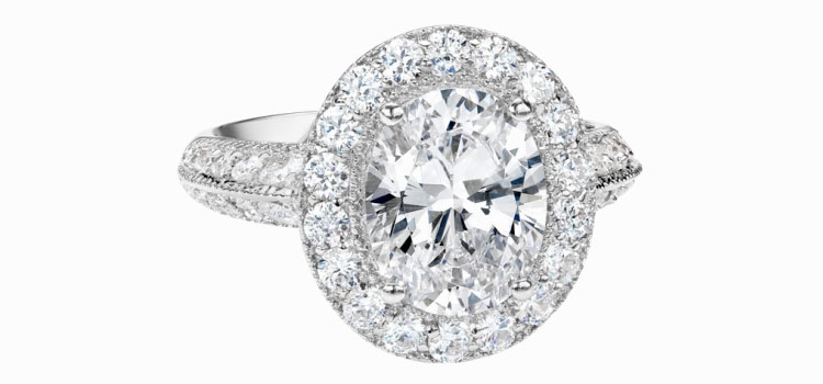 кольцо с кристаллами кубического циркония