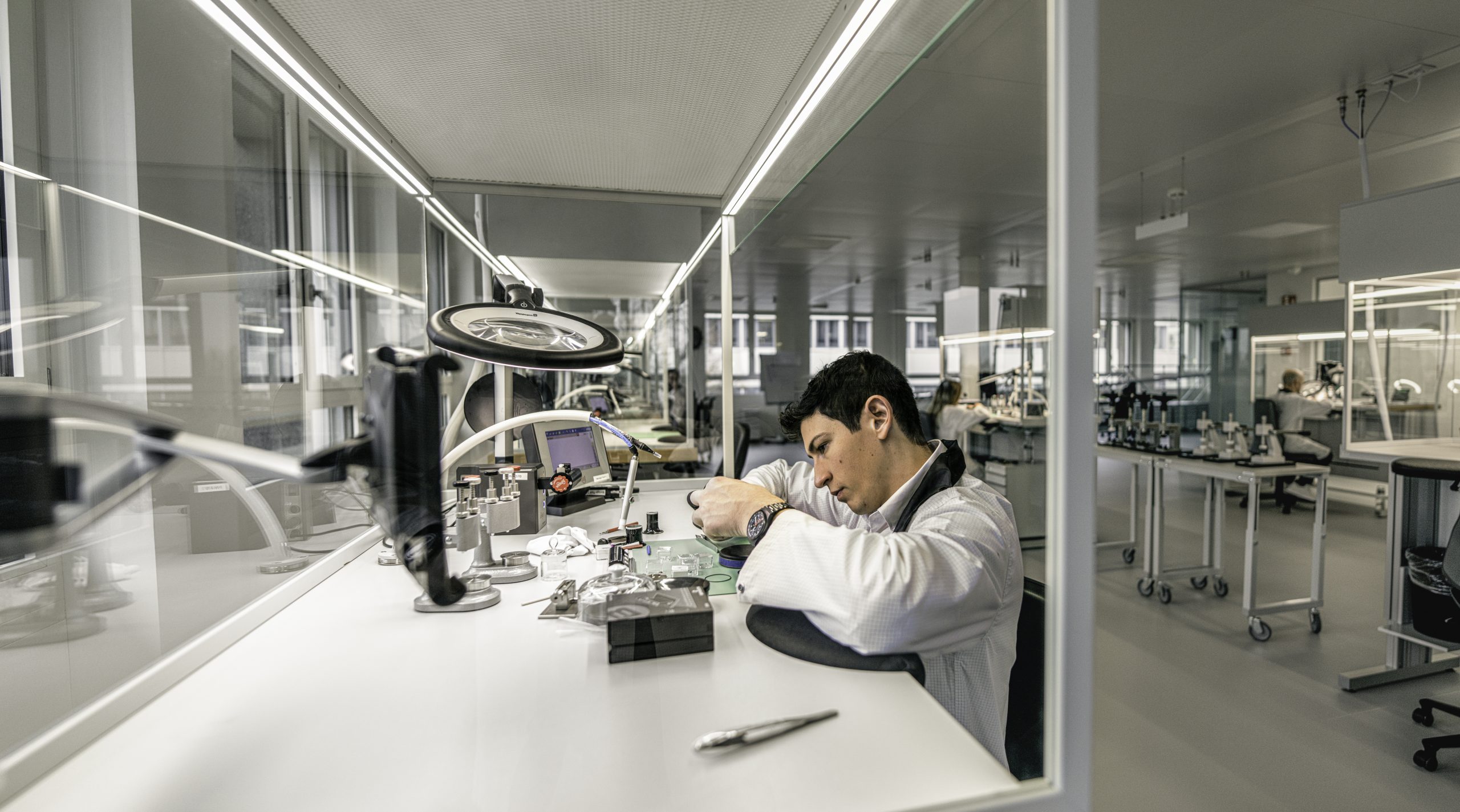 Интерьер Porsche Design Timepieces Manufactory